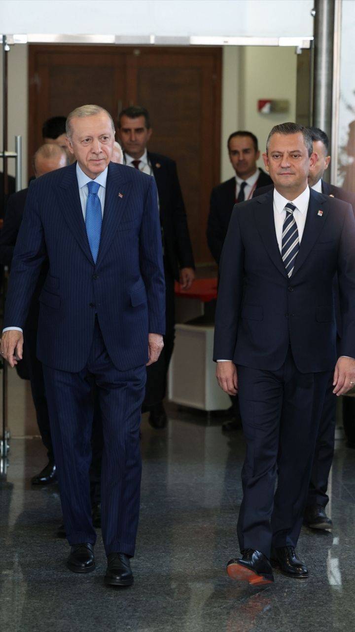 Erdoğan-Özel görüşmesinden ilk kareler geldi 2